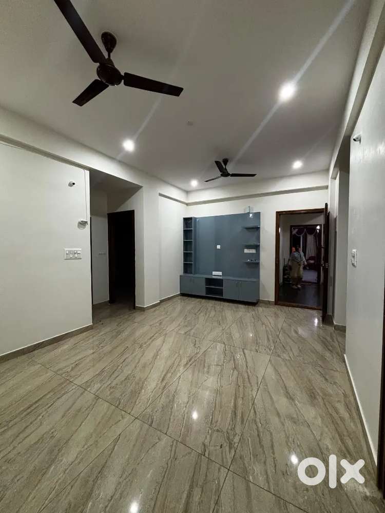 Flat for lease