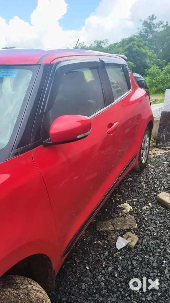 Maruti Suzuki Swift 2022 Petrol 22000 Km Driven