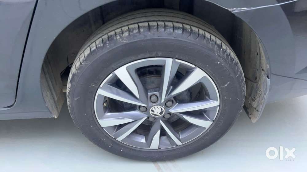 Skoda Slavia Style 1.5l Tsi Dsg, 2023, Petrol