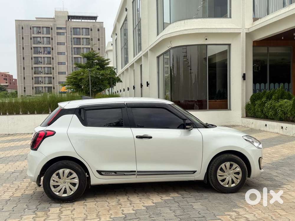 Maruti Suzuki Swift 1.2 Vxi (o), 2020, Cng & Hybrids