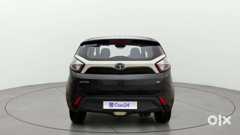 Tata Nexon 1.2 Revotron Xe, 2018, Petrol