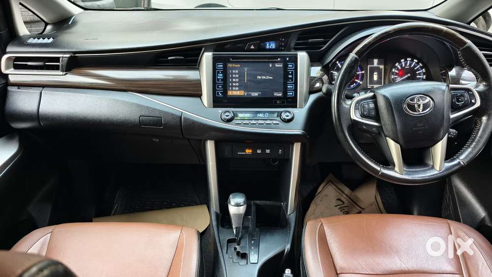 Toyota Innova Crysta 2.8z Automatic, 2017, Diesel