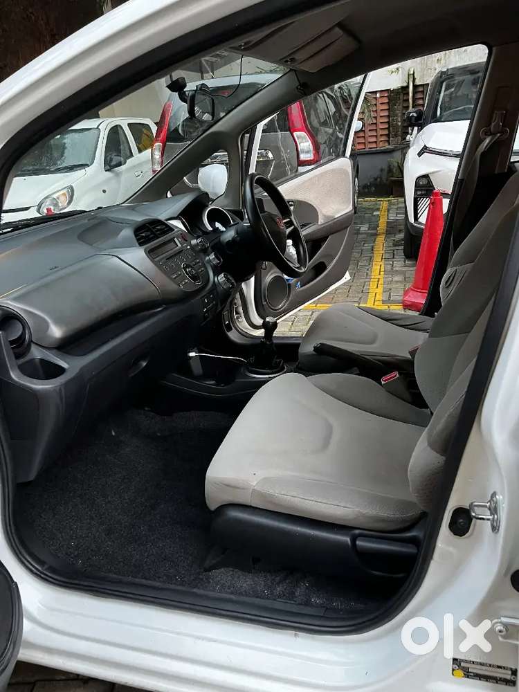 2011 Honda Jazz Full Option  Single Owner  Full Service History