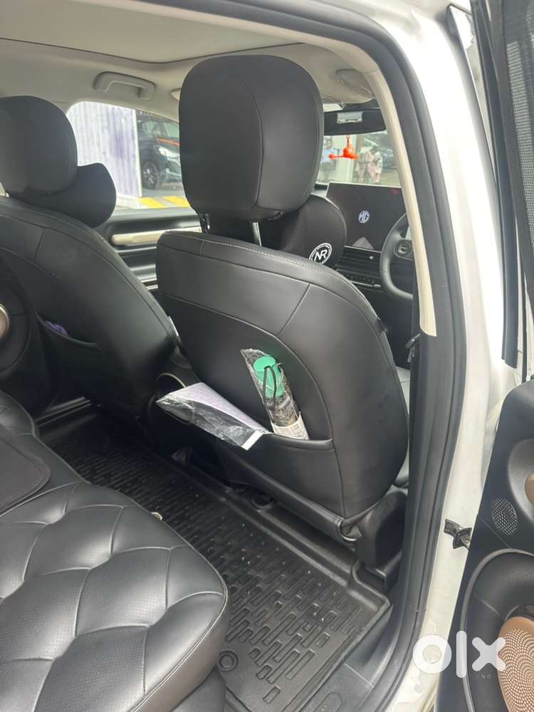 Mg Windsor Ev Essence In Immaculate Condition With Accessories
