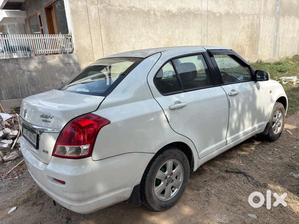 Maruti Suzuki Swift Dzire 2010 Petrol 135500 Km Driven