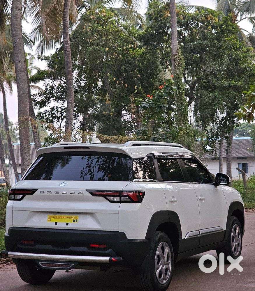 Maruti Suzuki Brezza, 2023, Petrol