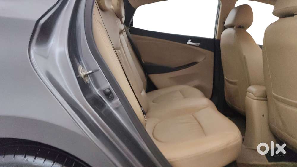 Hyundai Verna Fluidic 1.6 Vtvt Sx, 2013, Petrol