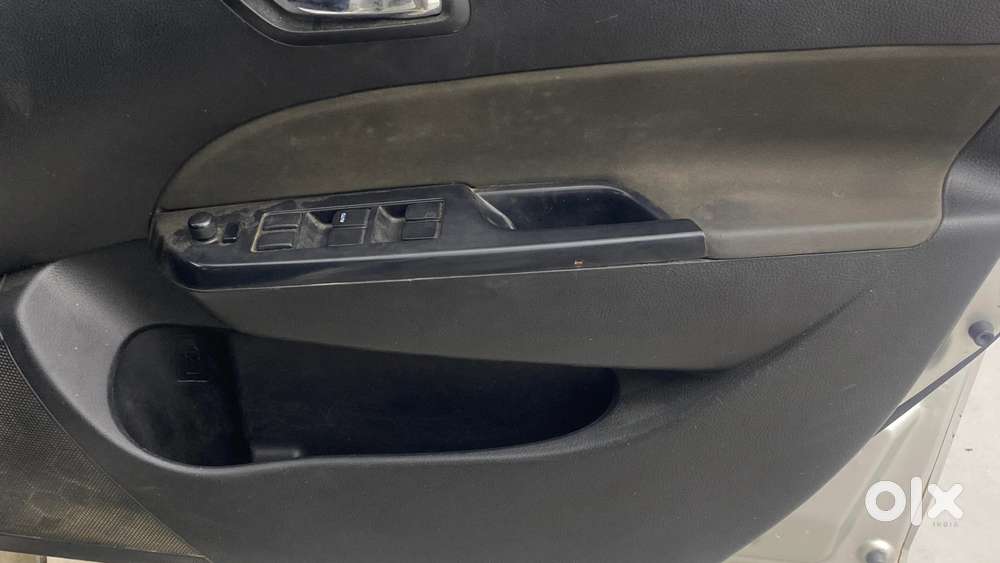 Maruti Suzuki Swift Zxi, 2014, Petrol