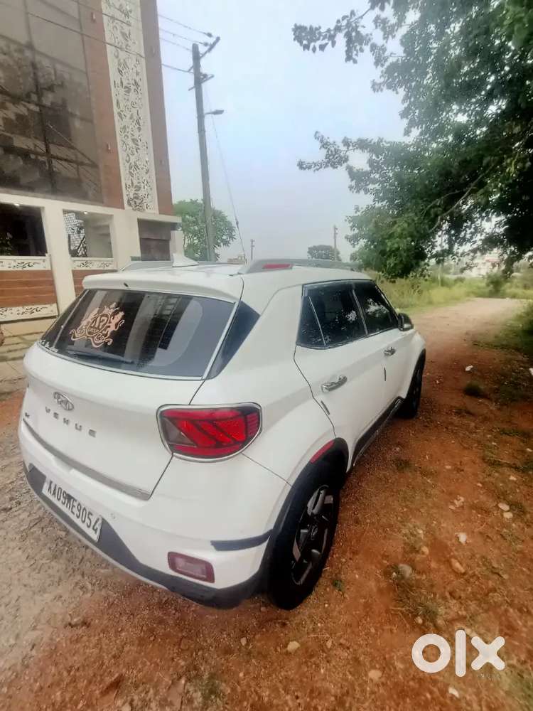 Hyundai Venue 2020 Diesel Well Maintained