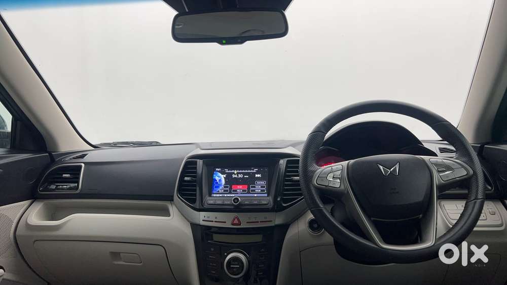 Mahindra Xuv300 1.2 W8 (o) Amt Petrol, 2024, Petrol
