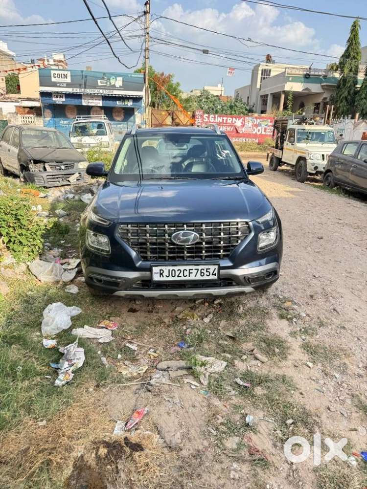 Hyundai Venue, 2021, Petrol