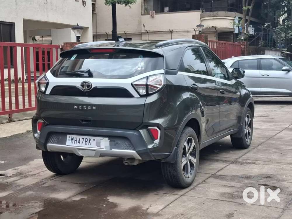 Tata Nexon 1.5 Revotorq Xz Plus Luxs Red Dark Edition Amt, 2023, Pet..