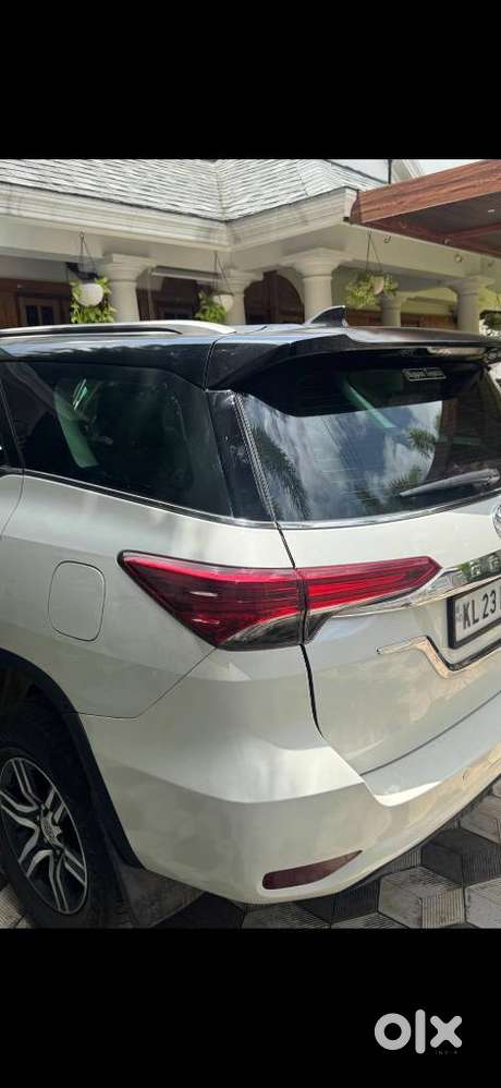 Toyota Fortuner Legender 4x2 At 2.8, 2024, Diesel