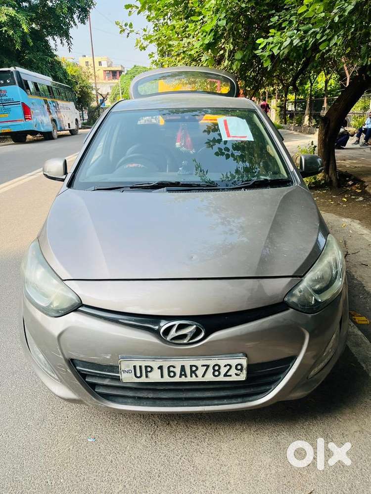Hyundai I20 2014 Cng & Hybrids 85000 Km Driven