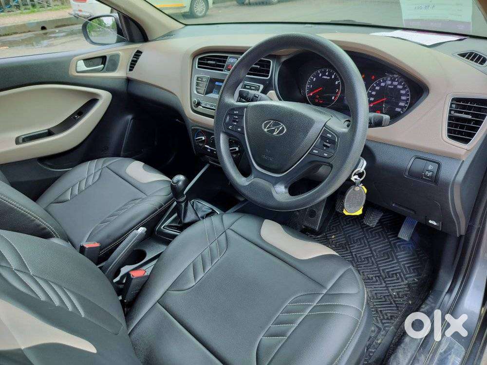 Hyundai Elite I20 1.2magna Executive At, 2018, Petrol