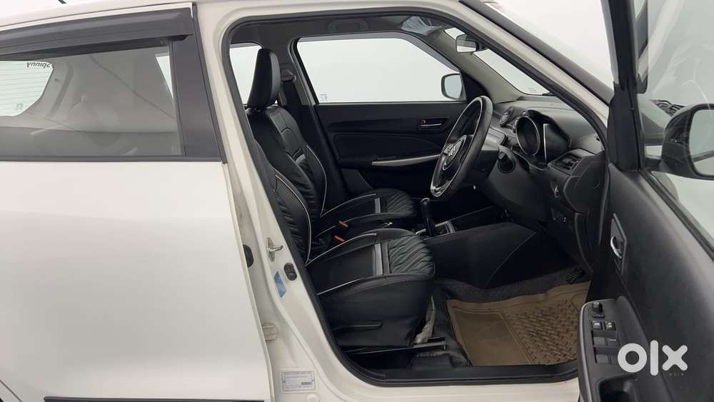 Maruti Suzuki Swift 1.3 Zxi, 2021, Petrol