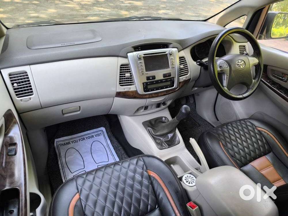 Toyota Innova 2.5 V 8 Str, 2013, Diesel