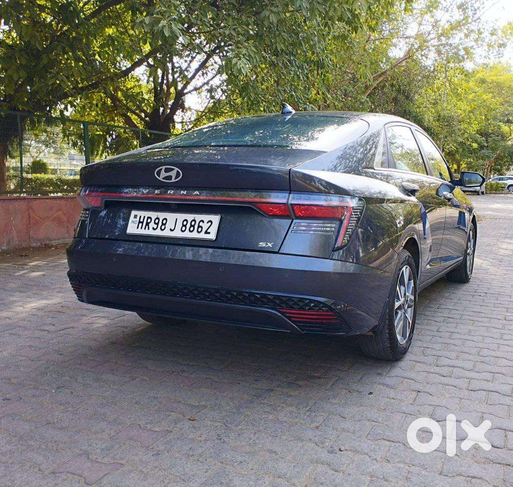 Hyundai Verna 1.5 Sx (o) Ivt, 2023, Petrol