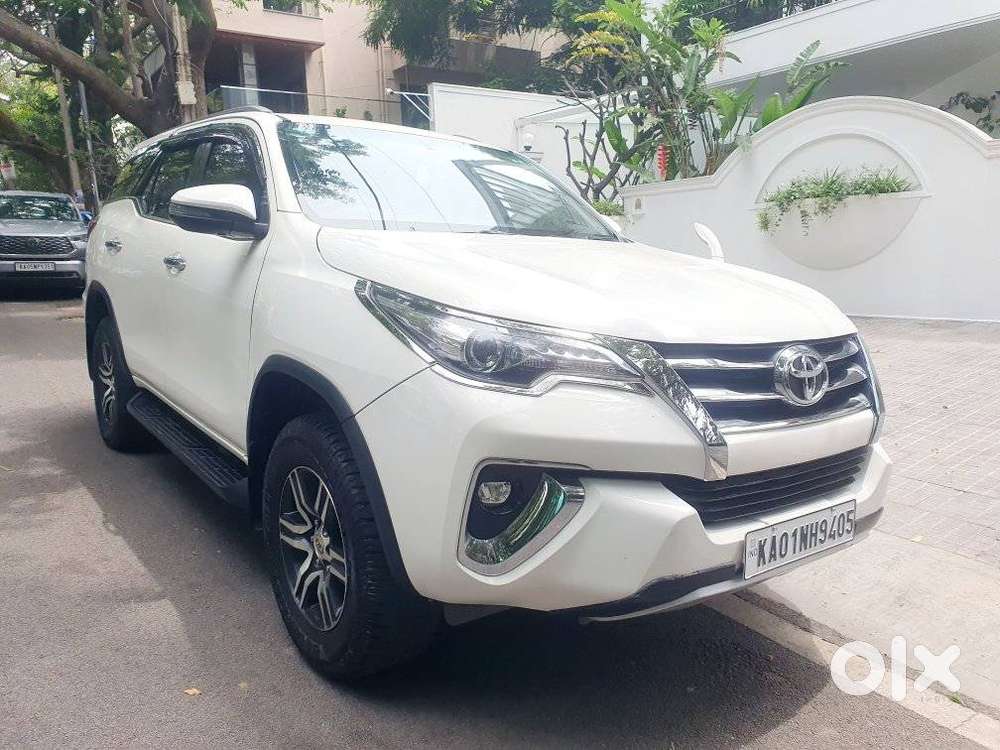 Toyota Fortuner [2021-ongoing] 2.8 2wd Diesel Mt, 2020, Diesel
