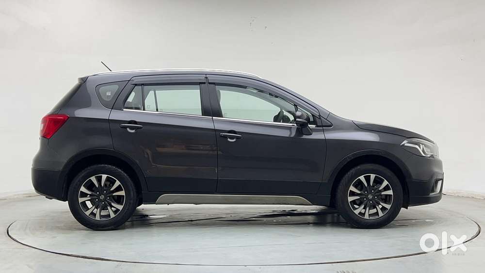 Maruti Suzuki S-cross 1.5 Alpha At, 2022, Petrol