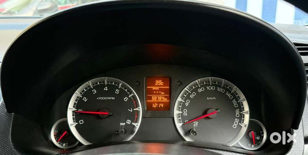 Maruti Suzuki Swift Vvt Zxi, 2018, Petrol