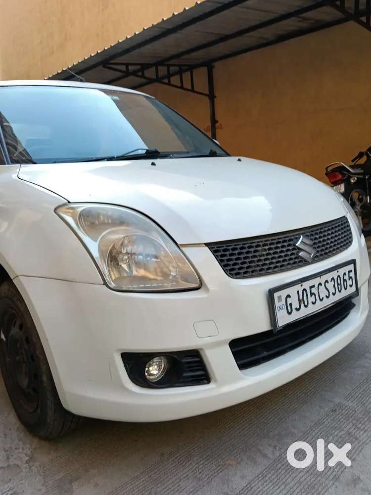 Maruti Suzuki Dzire Cng ઘરઘરાવ સારી કંડીશનની ગાડી તાત્કાલિક વેચવાની છે