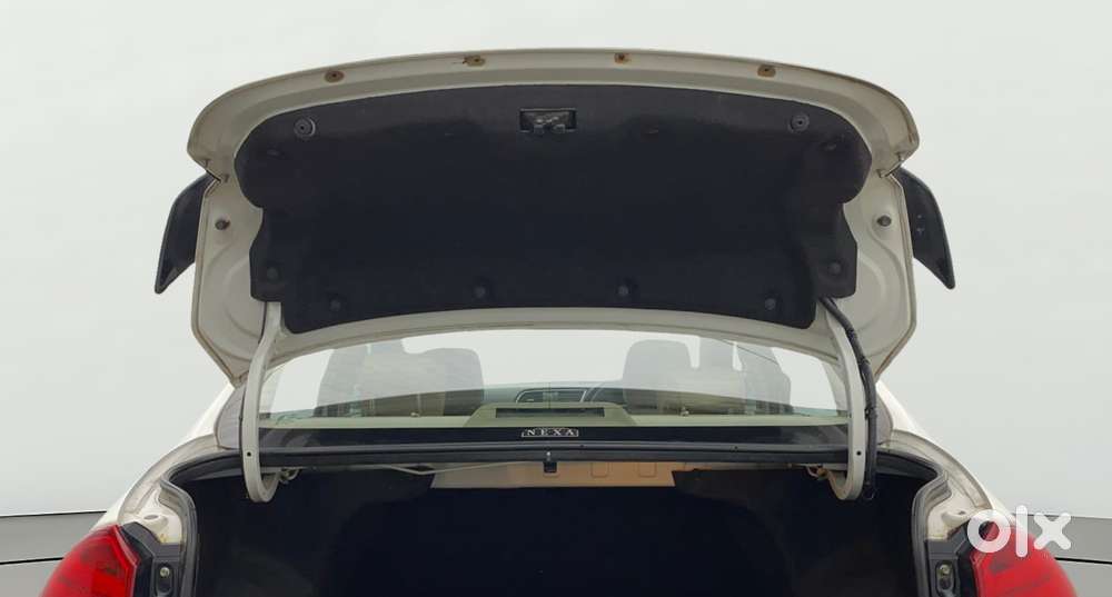 Maruti Suzuki Ciaz 1.5 Zeta Shvs Mt, 2022, Petrol