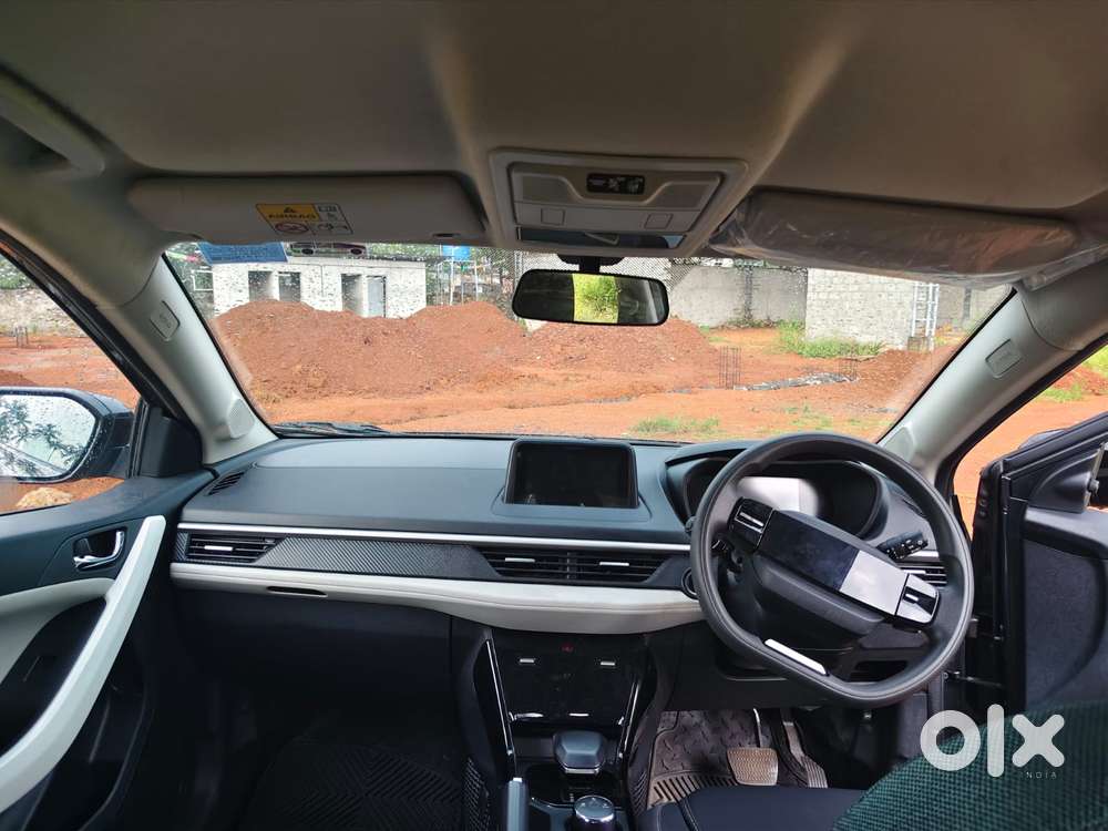 Tata Nexon, 2023, Petrol