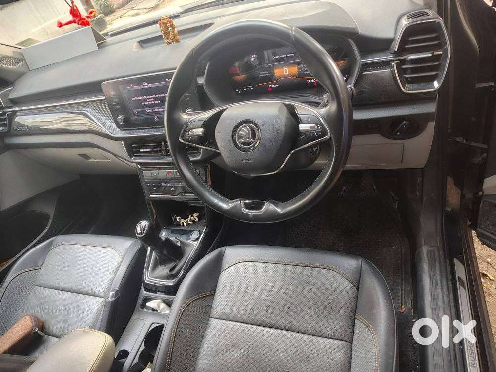 Skoda Kushaq 1.0 Tsi Style, 2023, Petrol