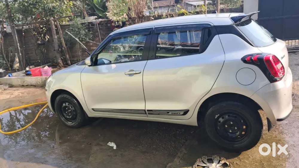 Maruti Suzuki Swift Vxi