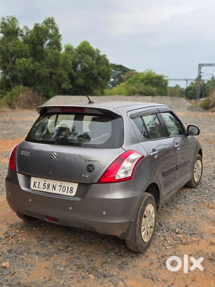 Maruti Suzuki Swift 2011-2014 Vxi, 2014, Petrol