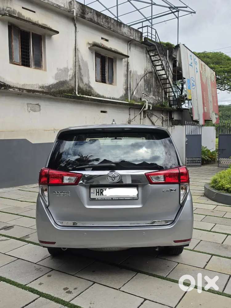 Toyota Innova Crysta 2.8 Diesel Automaticj