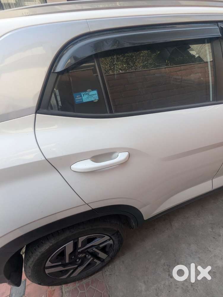 2024 Hyundai Creta Petrol 1.5 - Driven 30000km Only