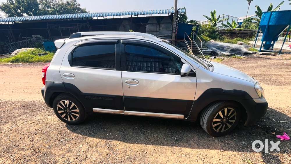 Toyota Etios Cross 2019