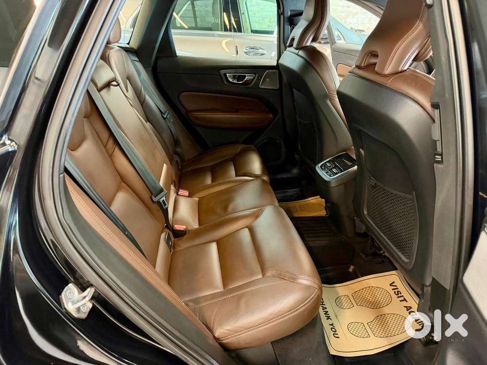 Volvo Xc60 D5 Inscription, 2022, Petrol