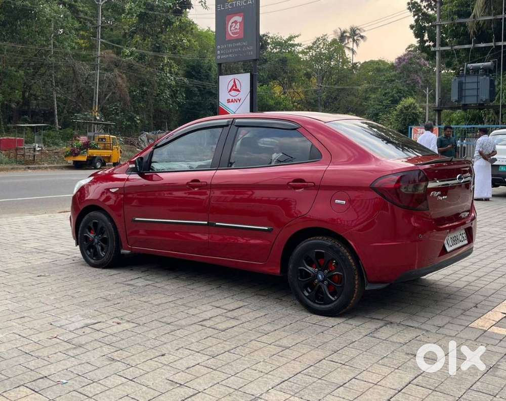 Ford Aspire Titatinium Blu Ti-vct, 2015, Petrol