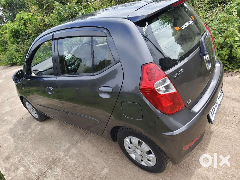 Hyundai I10 Sportz 2012 Petrol