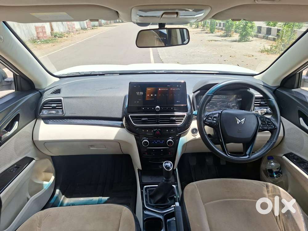 Mahindra Xuv 3xo Ax5 Ds Mt, 2024, Diesel