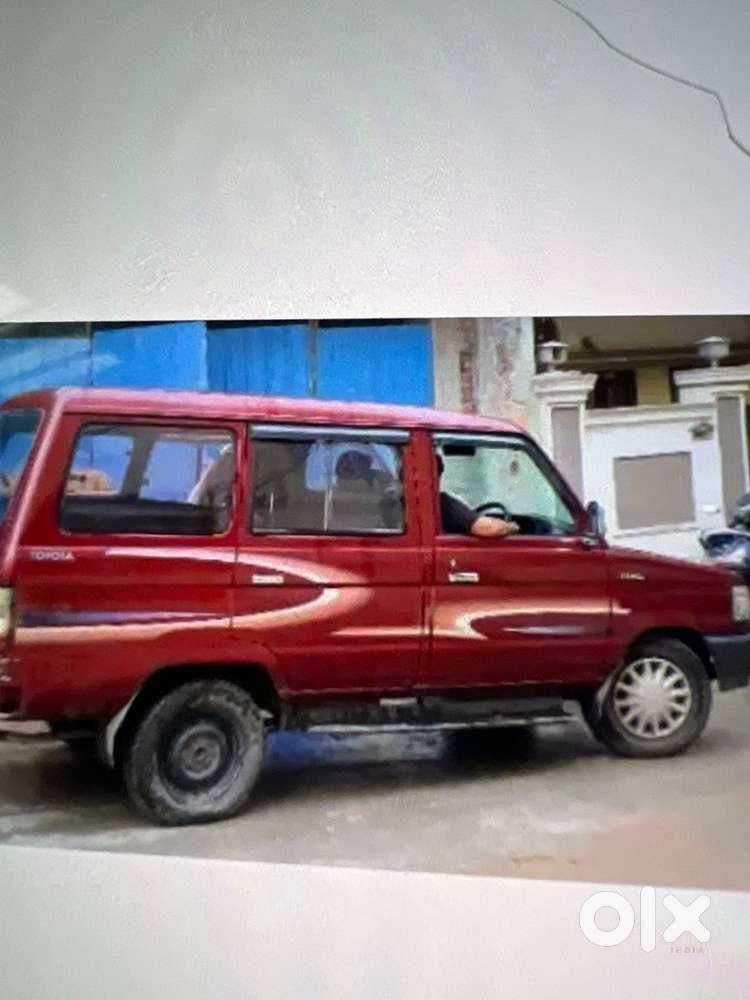 Toyota Qualis Diesel 2005 Km Driven