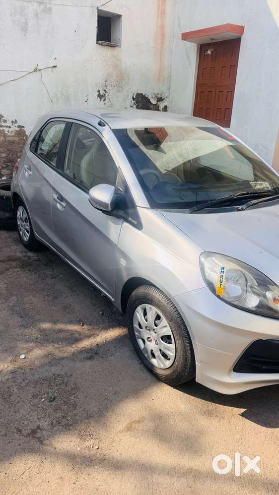 Honda Brio 2016 Cng & Hybrids Well Maintained