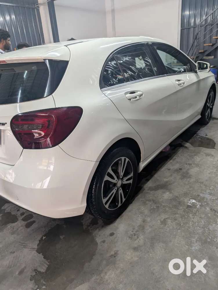 Mercedes-benz A Class 2015 Petrol Well Maintained. Showroom Track