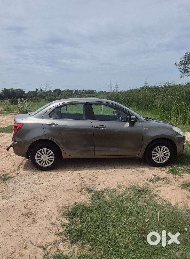 Maruti Suzuki Dzire Vdi Amt, 2017, Diesel
