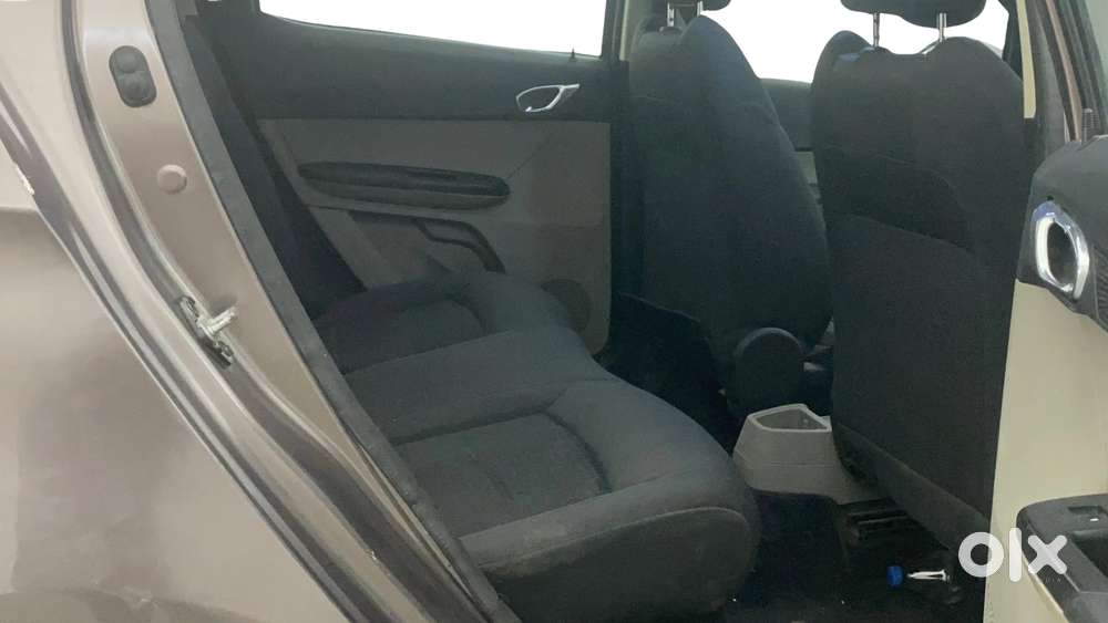 Tata Tiago 1.2 Revotron Xz, 2017, Petrol