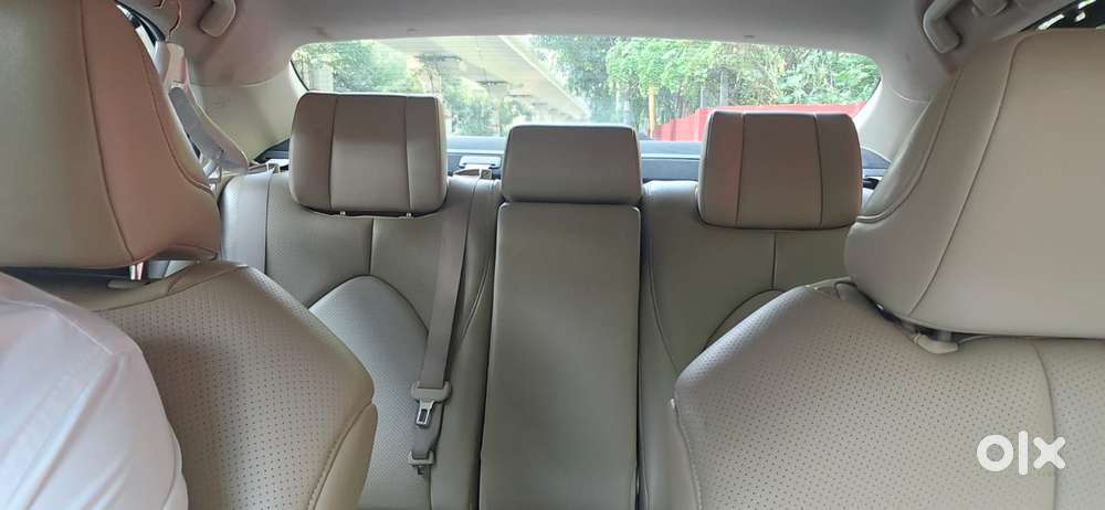 Toyota Camry Hybrid, 2019, Petrol