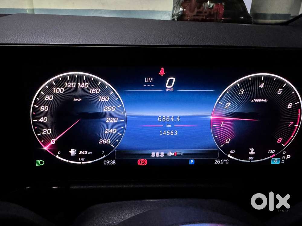Mercedes-benz Gla 200, 2024, Petrol