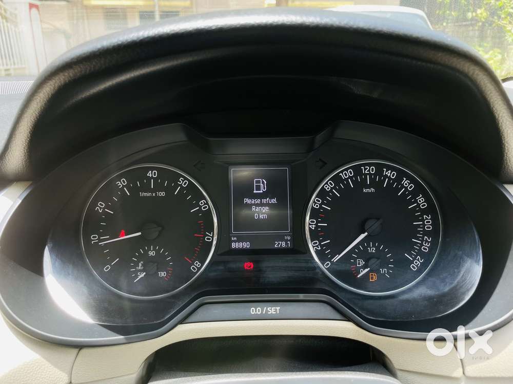 Skoda Octavia Elegance 1.8 Tsi At, 2016, Petrol