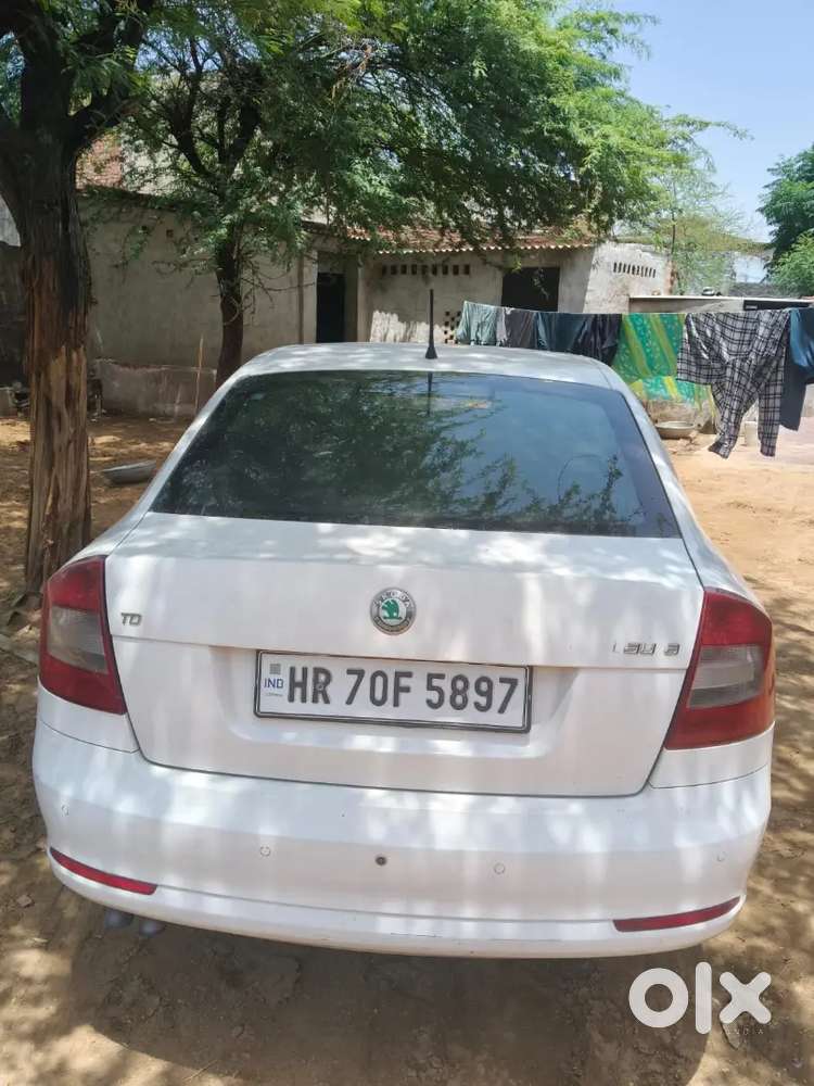  Skoda Laura 2012 Diesel Manual | 1.15 लाख Km | अच्छी कंडीशन |