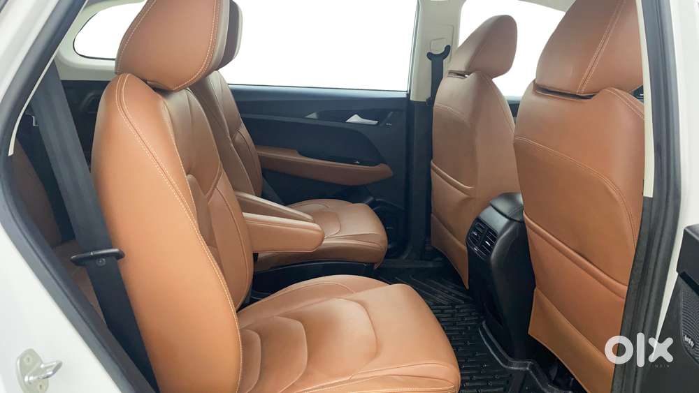 Mg Hector Plus 1.5 Sharp Turbo Cvt 6 Str, 2021, Petrol
