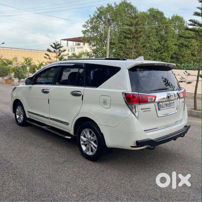 Toyota Innova Crysta 2.4 Vx Mt 8s, 2017, Diesel