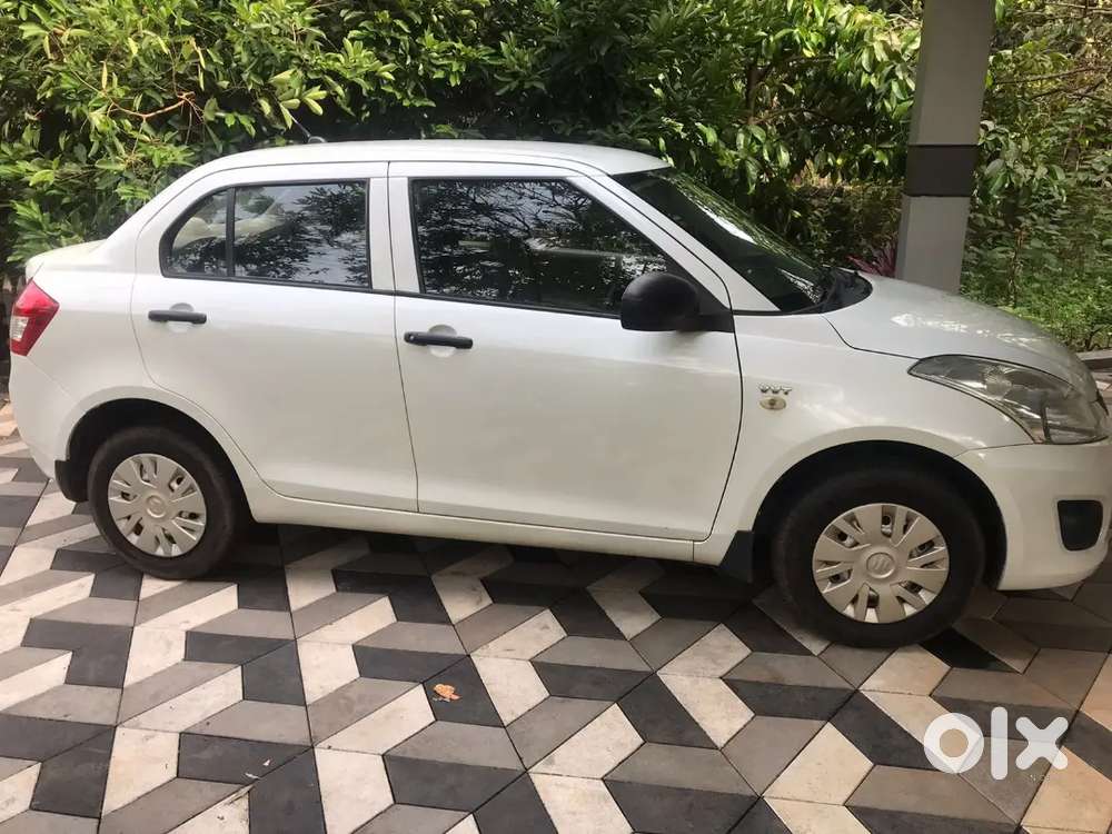 Maruti Suzuki Dzire 2014 Petrol 32000 Km Driven